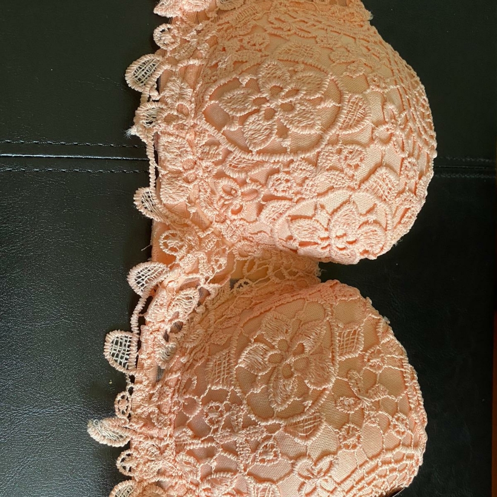 BODY FROSTING Strapless Bra M